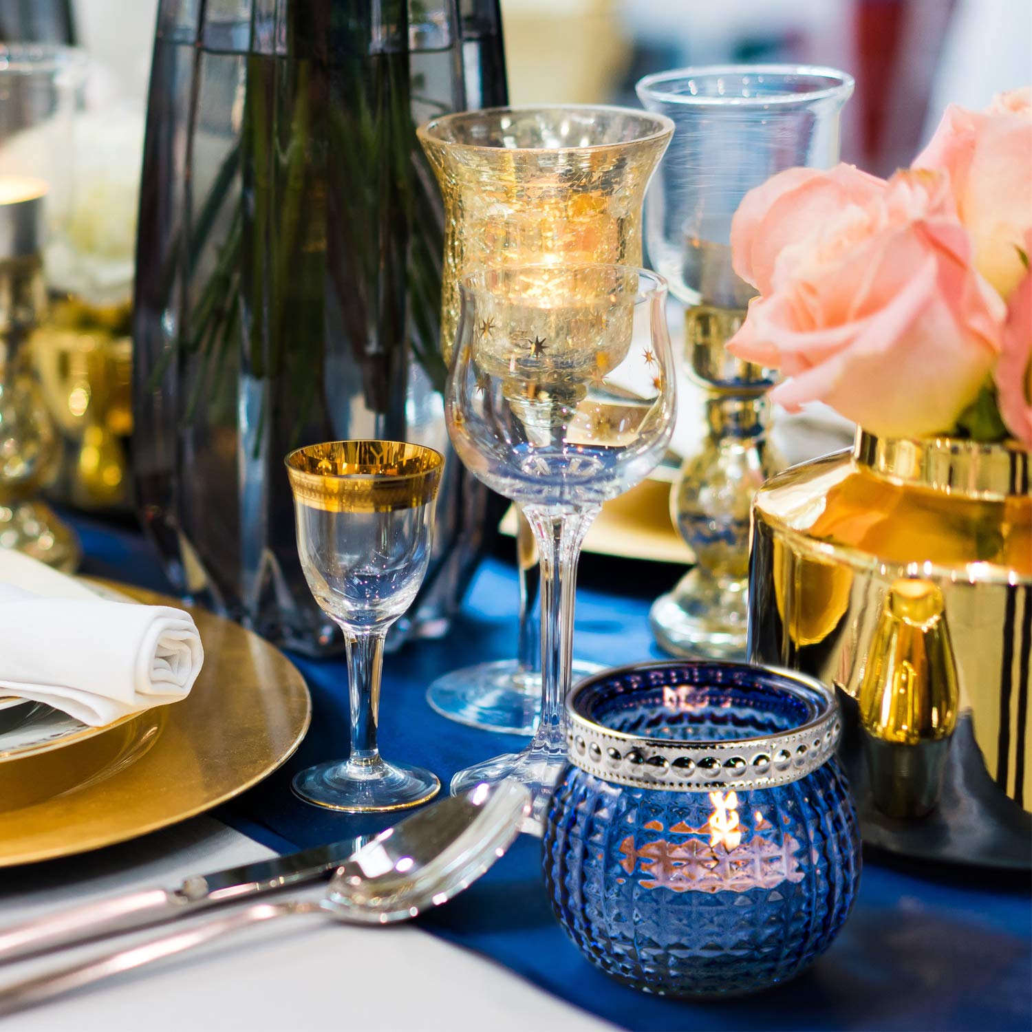 Blue Christmas Tablescapes