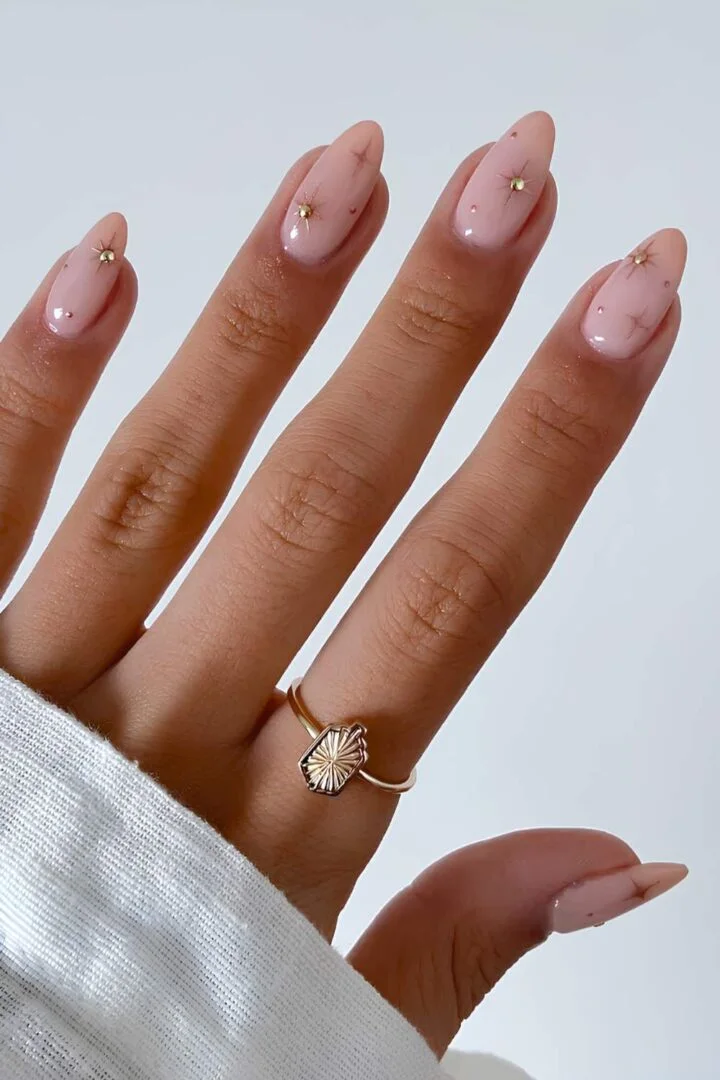 Almond nails
